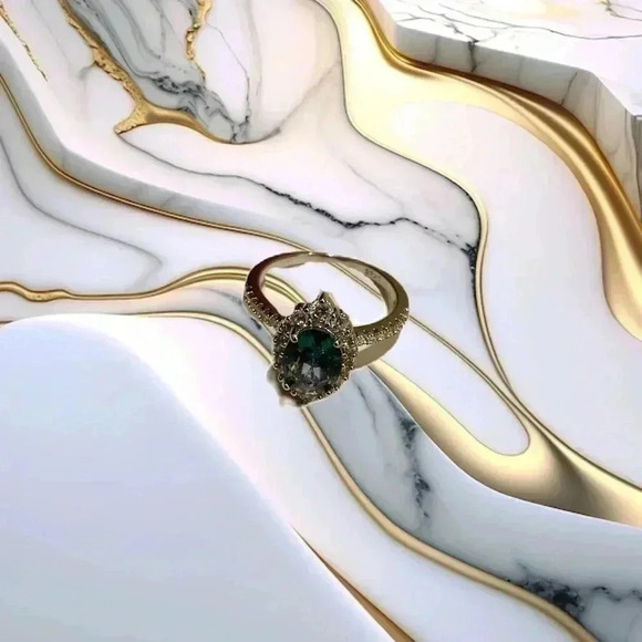 New Women’s Silver Pl. Marquise Oval Ring (Sizes: 8, 9) Multi-color NWT - Picture 3 of 6